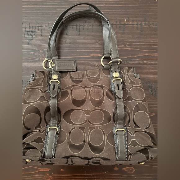 Coach purse - Picture 2 of 5